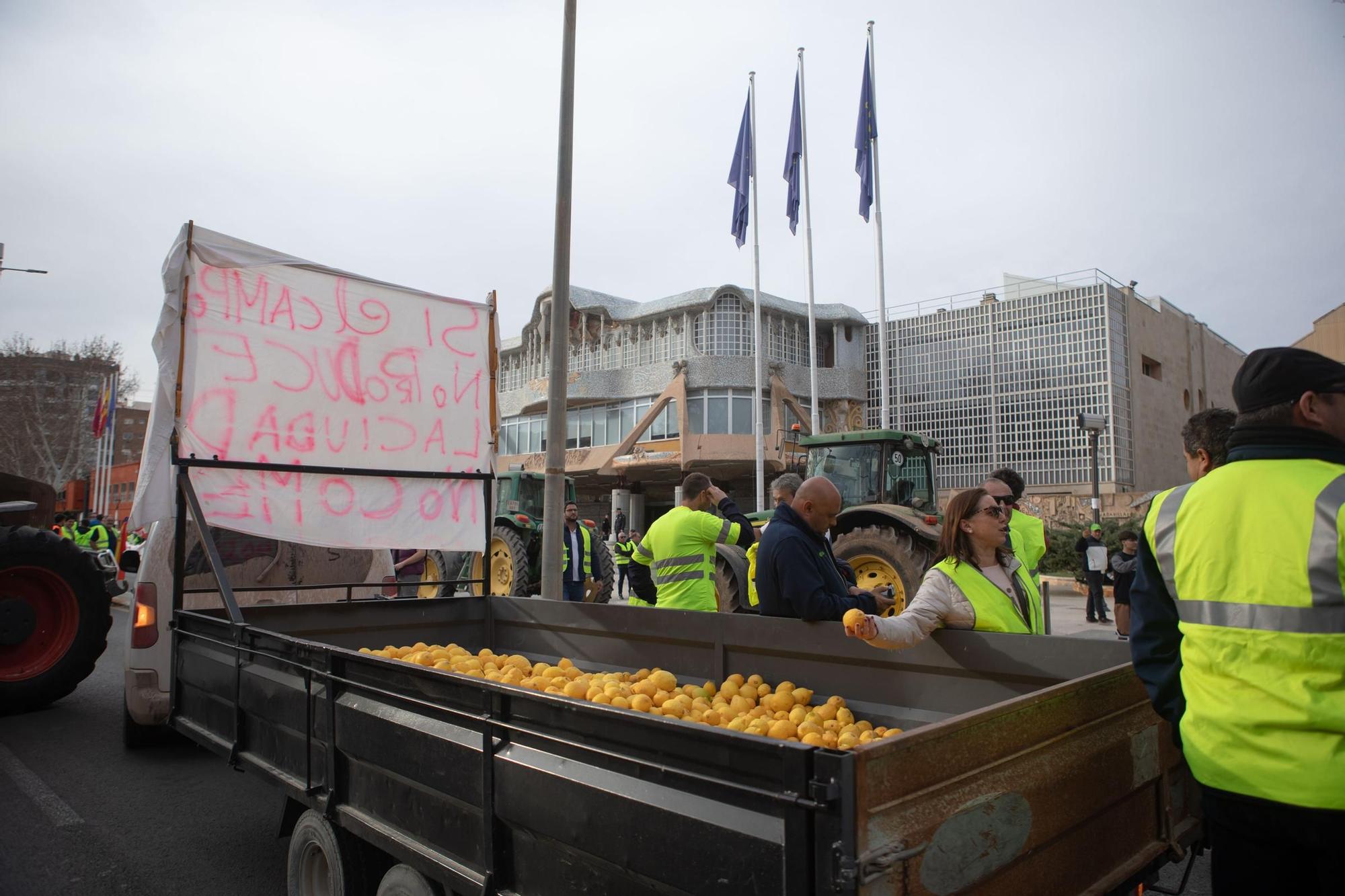 Las imágenes del bloqueo del campo a la Asamblea Regional este miércoles