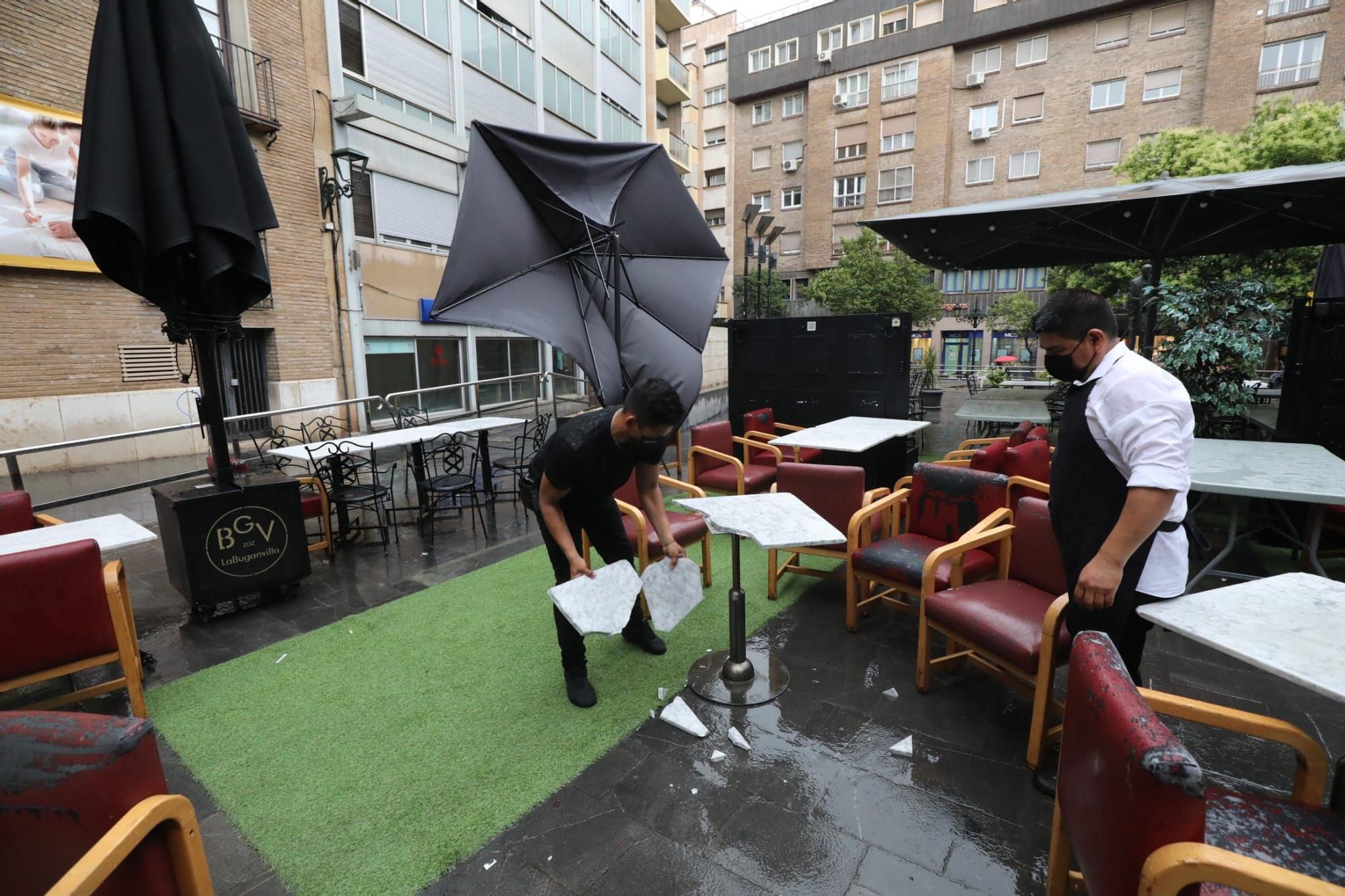 Una terraza de la plaza Ariño de Zaragoza