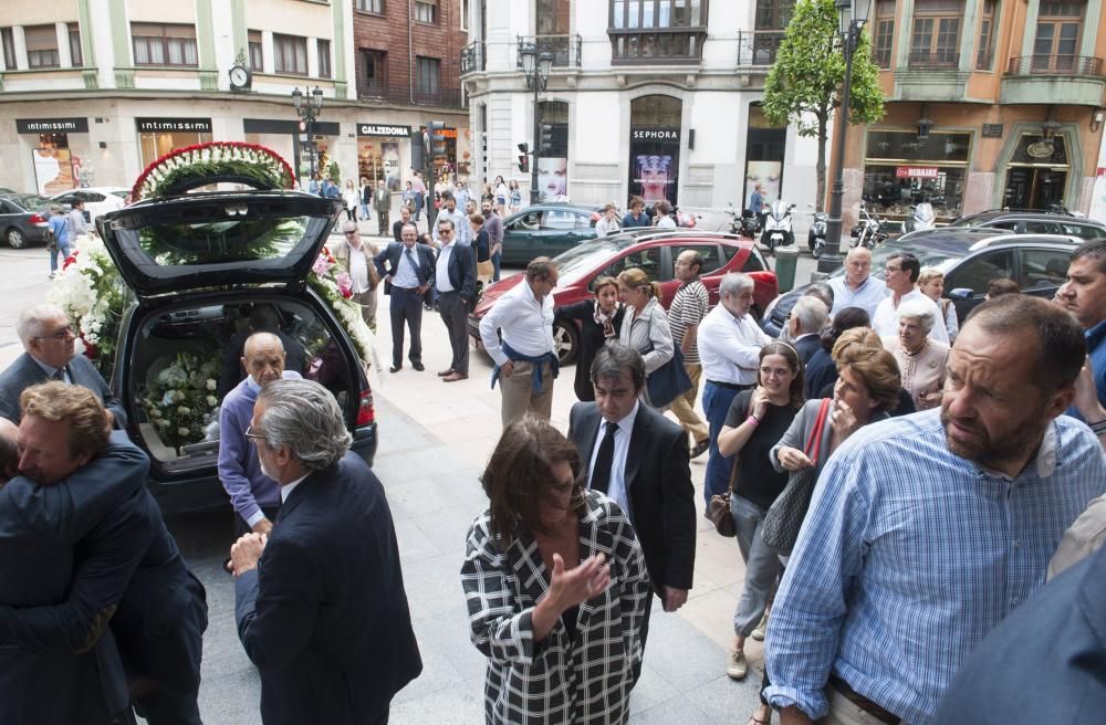 Funeral por Cuco Gómez en la iglesia de San Juan