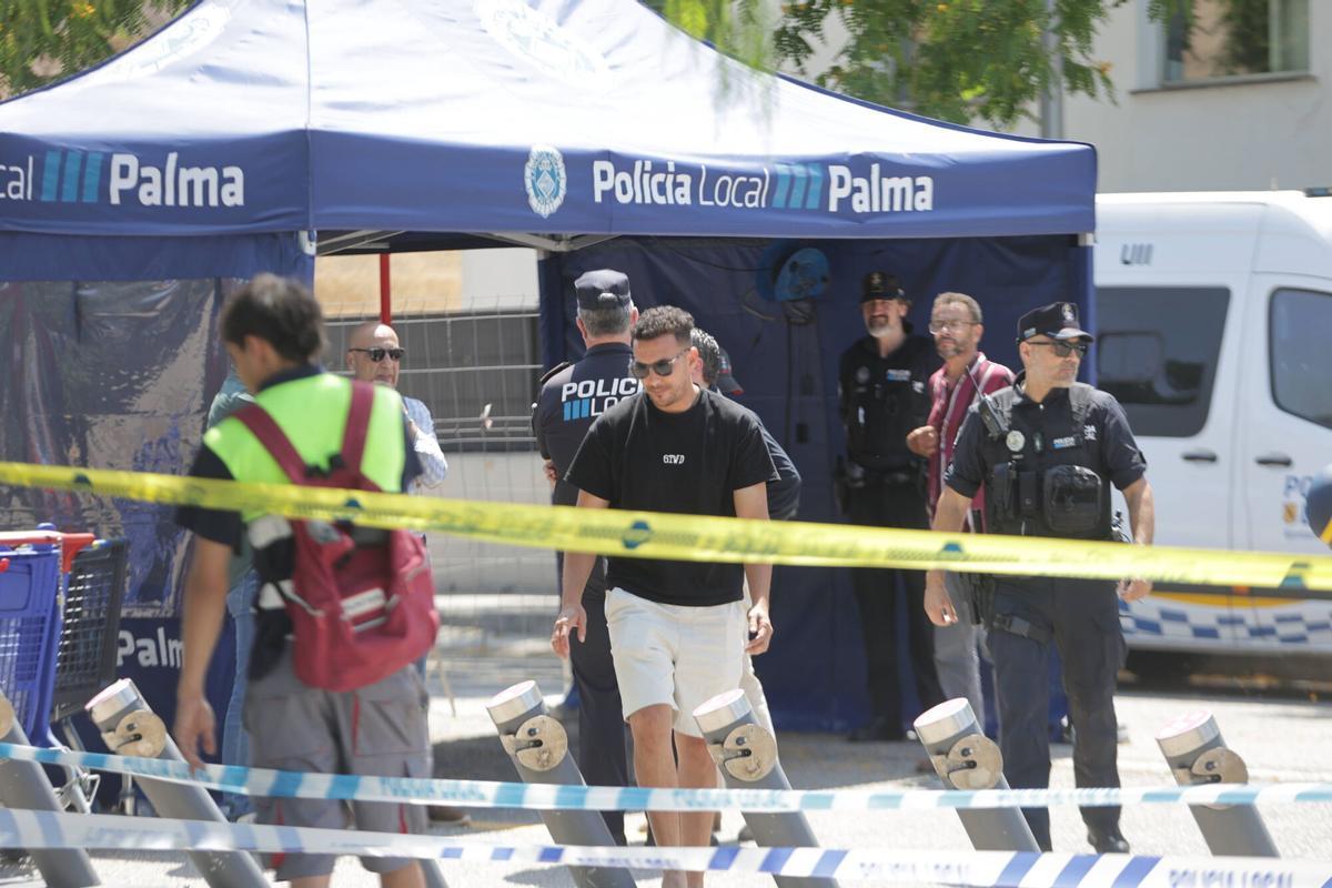 La Policía inicia el desalojo de la antigua cárcel de Palma