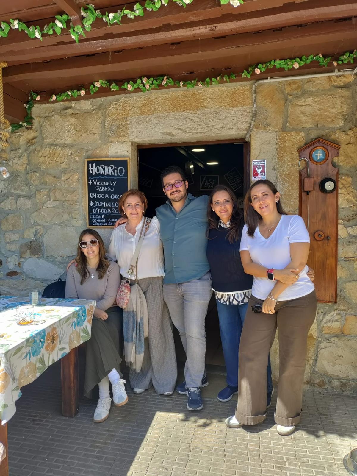 La vuelta a Asturias de la familia Ordoñez La vuelta a Asturias de la familia Ordoñez