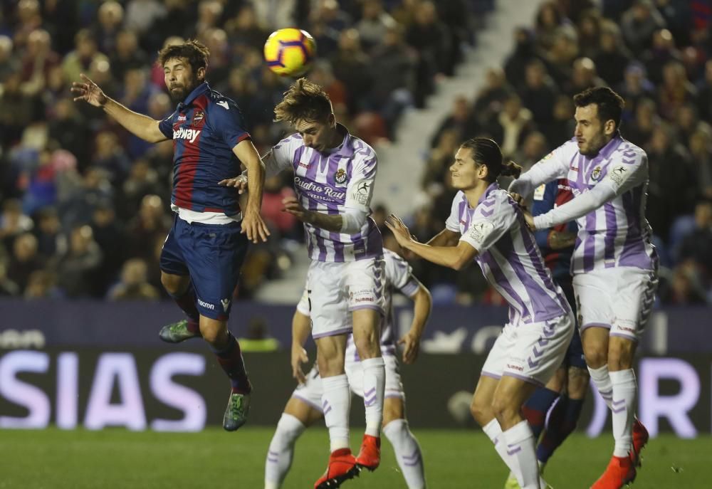 Levante UD - Real Valladolid, en imágenes