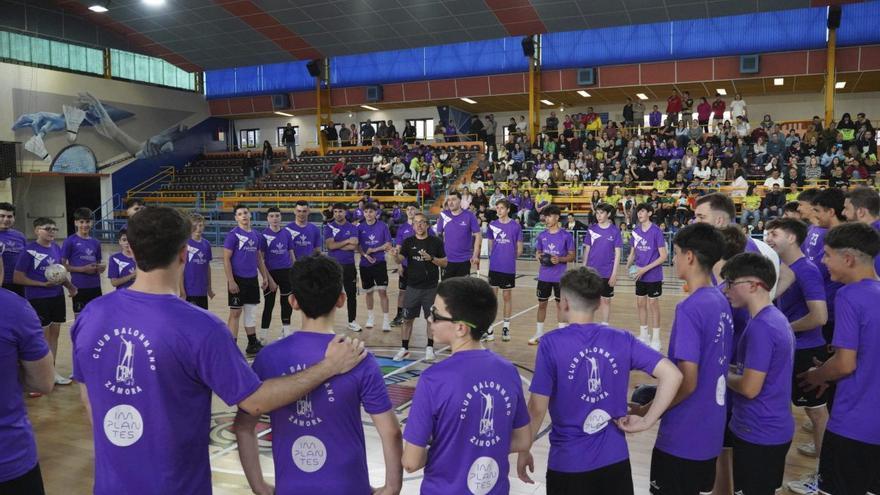 VÍDEO | BM Zamora ya vive la fiesta de la fase de ascenso