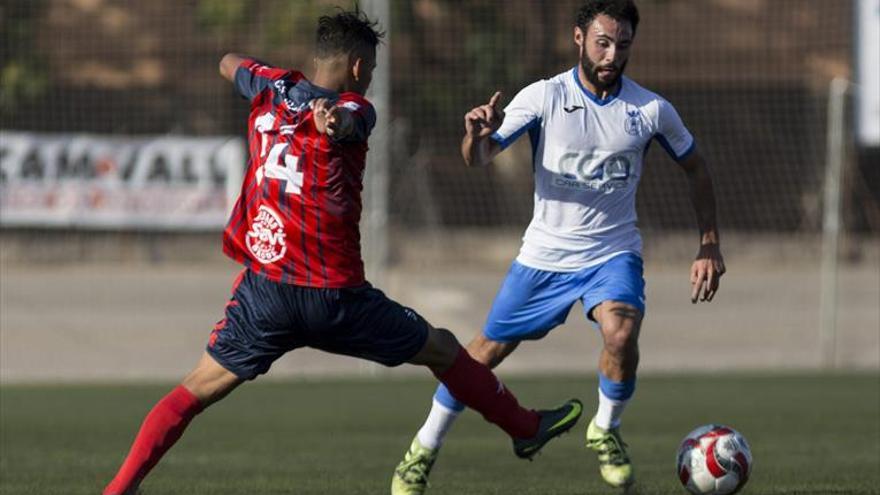 La UDE inicia su camino hacia el ascenso ante el Villajoyosa