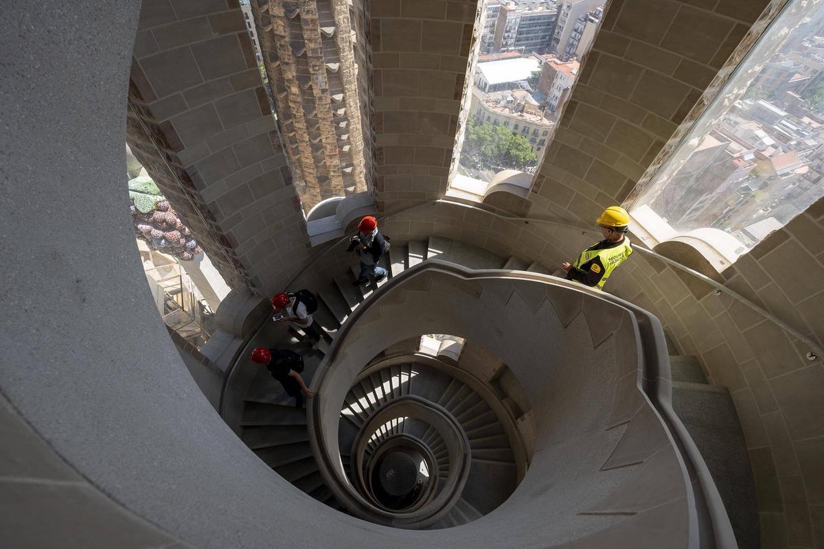 Interior de la Torre de Joan durante una visita para periodistas en el interior de la Sagrada Familia.