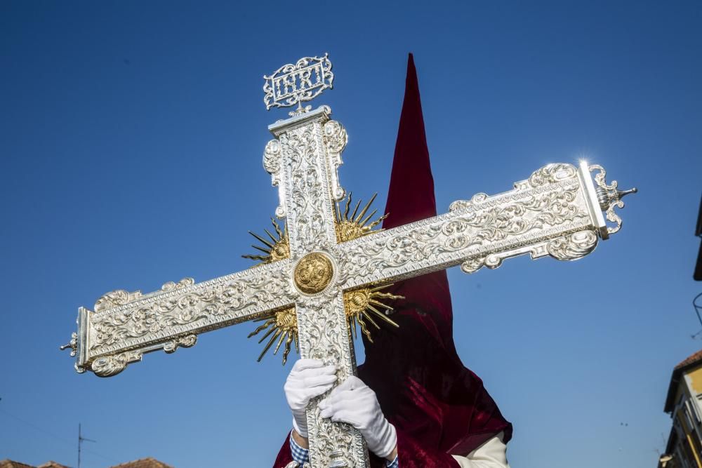 Procesión del Cristo de la Misericordia en Oviedo