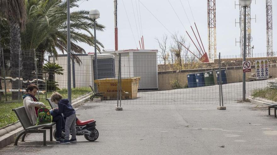 Las lluvias y la huelga del transporte retrasan más obras en Alicante