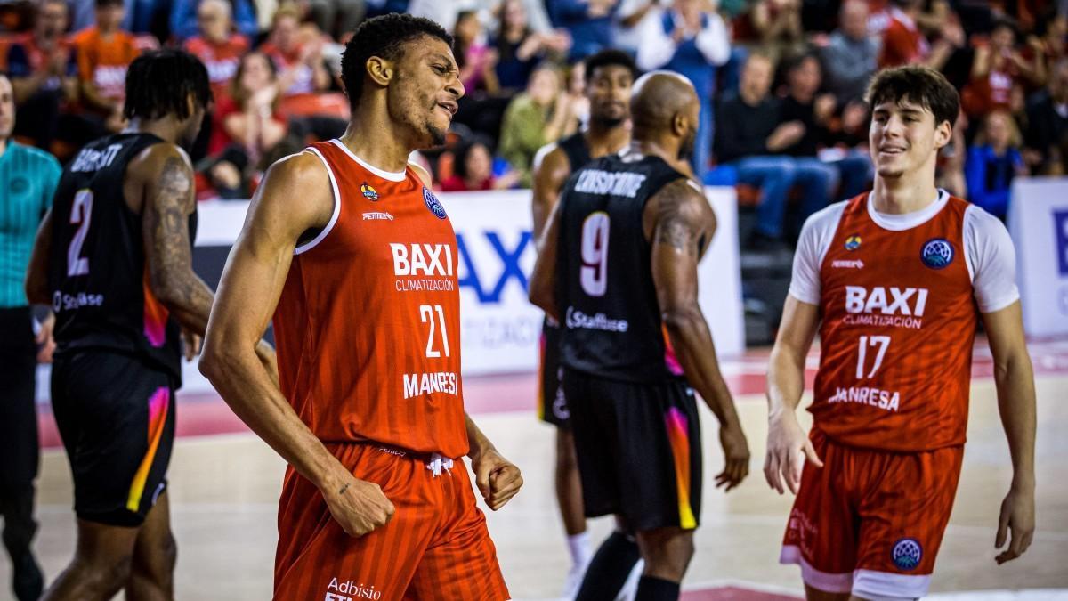 Derrick Alston Jr. se fue hasta los 30 puntos en el cómodo triunfo de Baxi Manresa ante Chemnitz