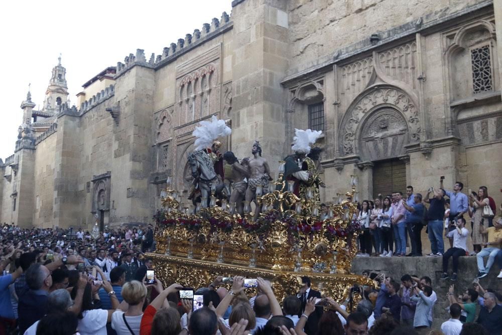 Jesús de la Humildad y Paciencia en Su salida extraordinaria