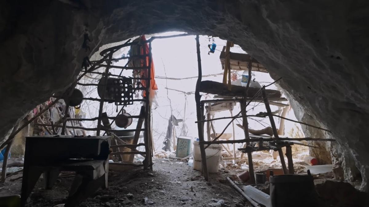 La cueva en la que Panta lleva 20 años viviendo.