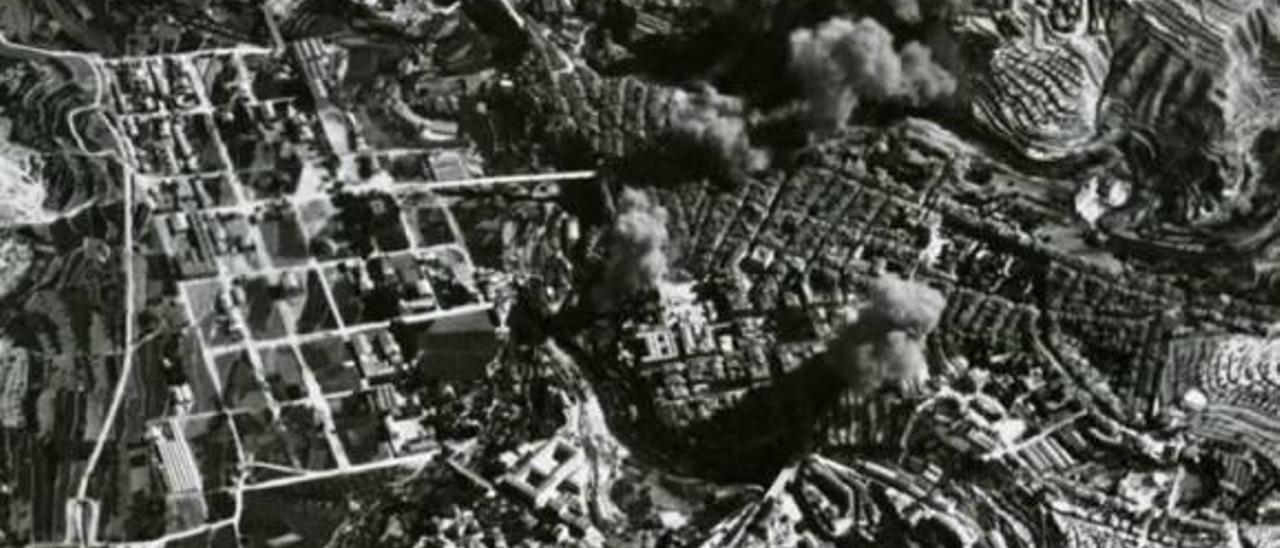 La aviación italiana bombardeando el casco histórico y tercer ensanche en 1938.