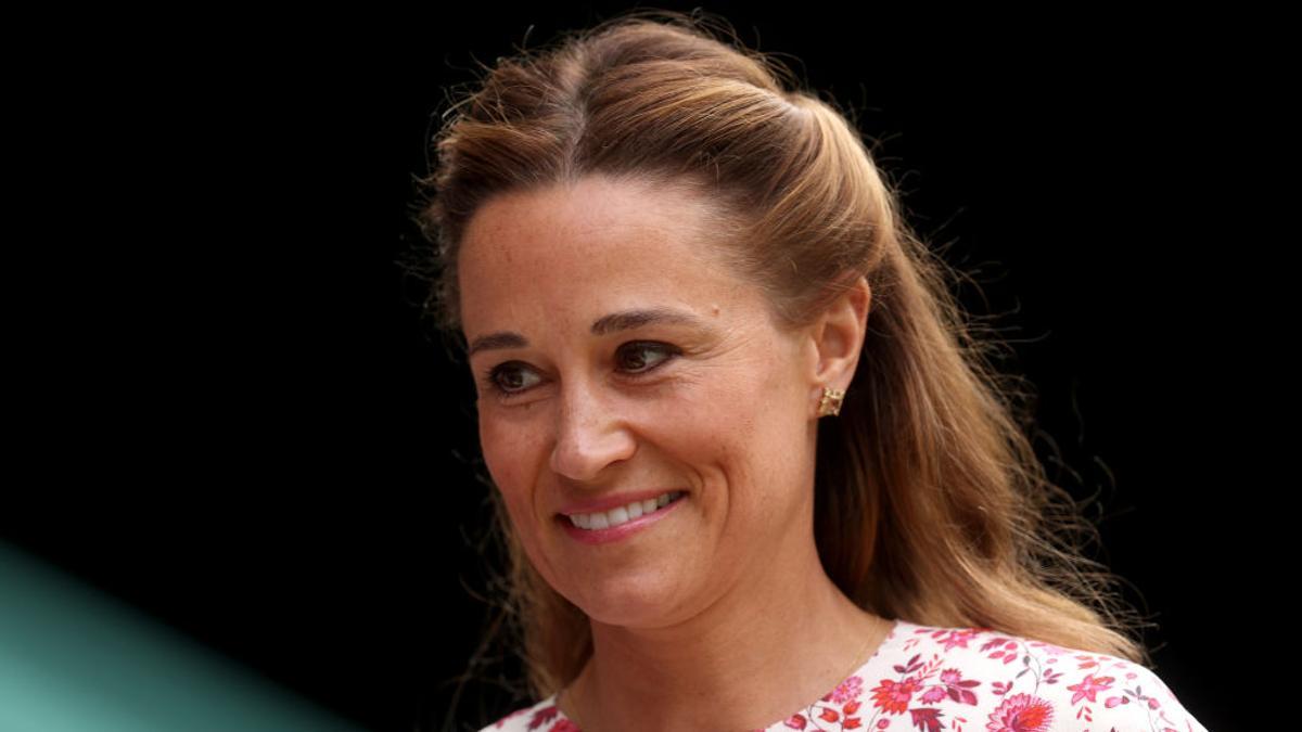 Pippa Middleton rescata un vestido floral para acompañar a su hermana en la final de Wimbledon