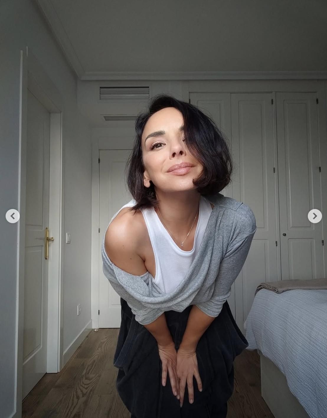 La habitación de Chenoa es grande y cuenta con baño en suite