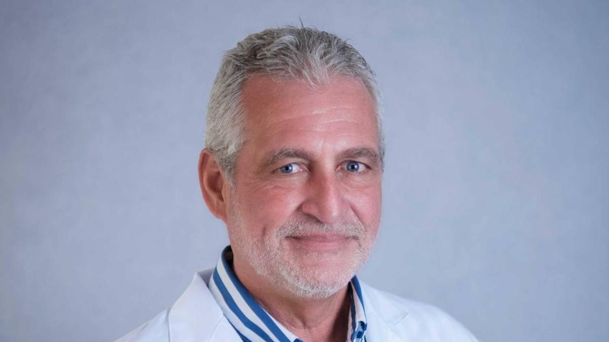 El doctor Juan Carlos Gómez Castilla