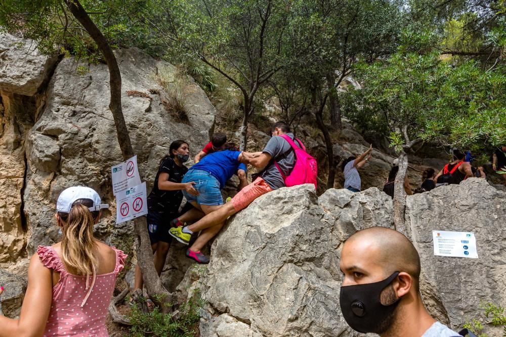 Aforo desbordado en les Fonts de l''Algar