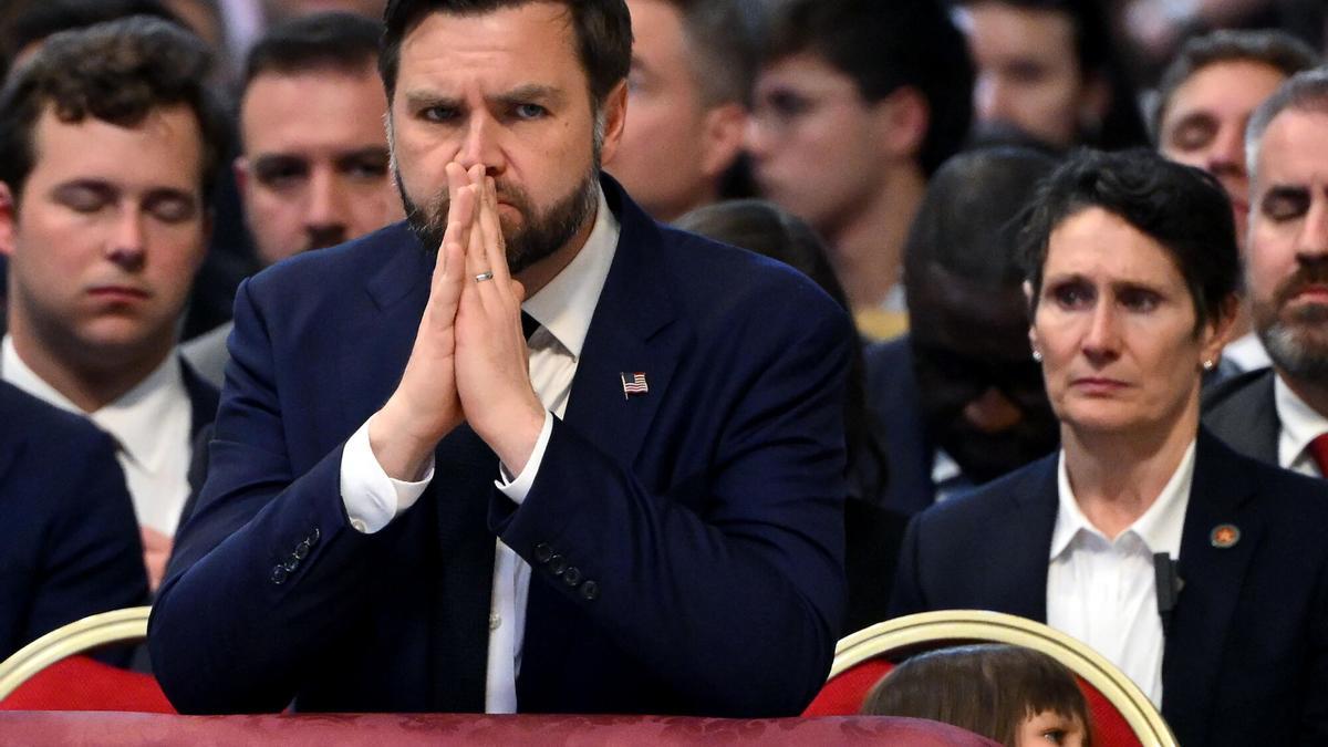 El vicepresidente JD Vance en el Vaticano este 18 de abril de 2025