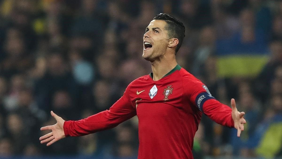 rpaniagua50404369 kiev  ukraine   13 10 2019   portugal s cristiano ronaldo ma191014231851