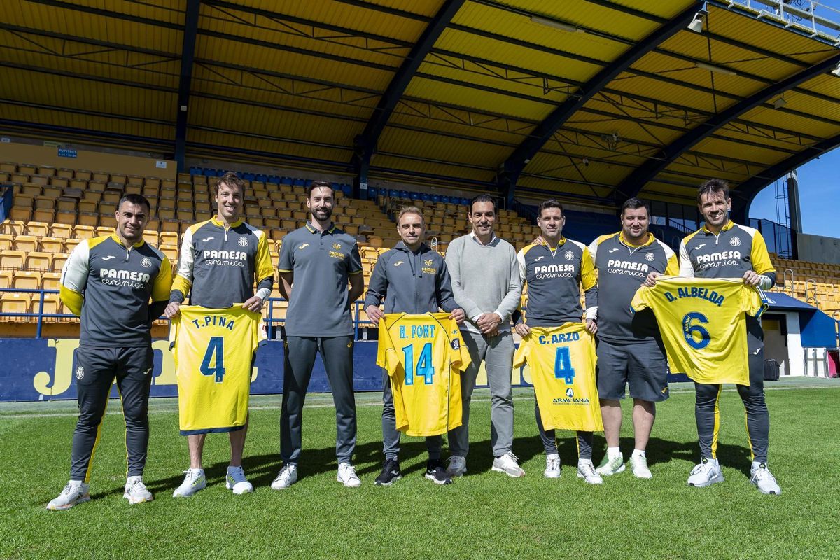 El Villarreal, en manos de los héroes del pasado: Xisco Nadal, Miguel Ángel Tena, David Albelda...