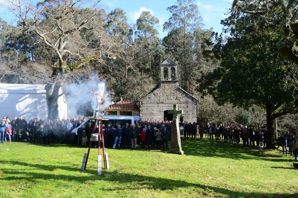 Los romeros, en la fiesta de San Amaro de Aldán.