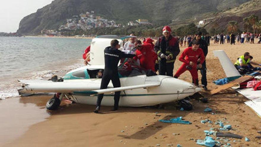 Una avioneta aterriza de emergencia en Tenerife