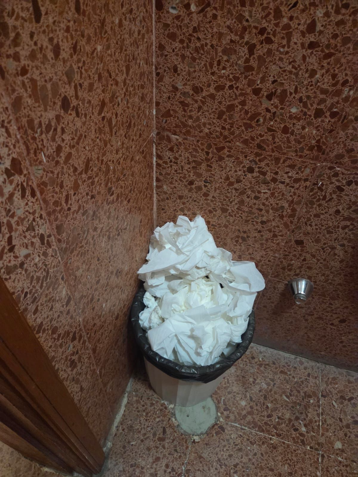 Suciedad acumulada en los juzgados de Granadilla de Abona y La Orotava