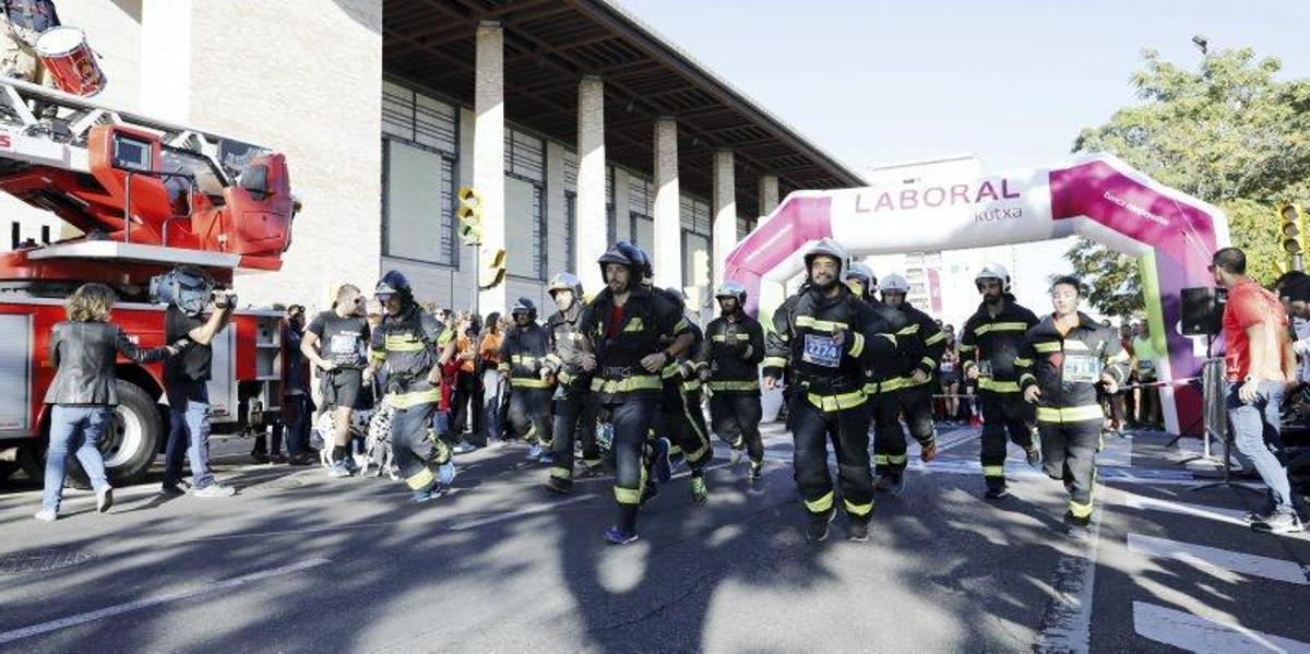 Imágenes de la VII Carrera Popular 10K Bomberos Zaragoza.