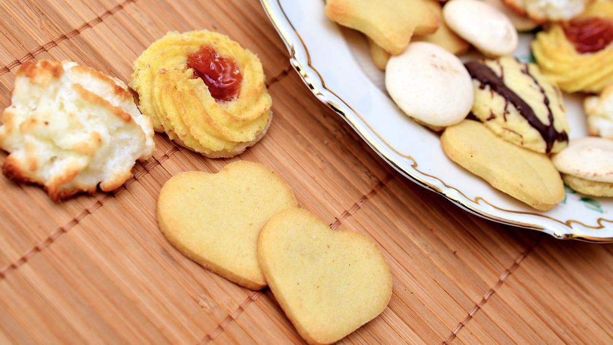 Las galletas secas alivian a la garganta.