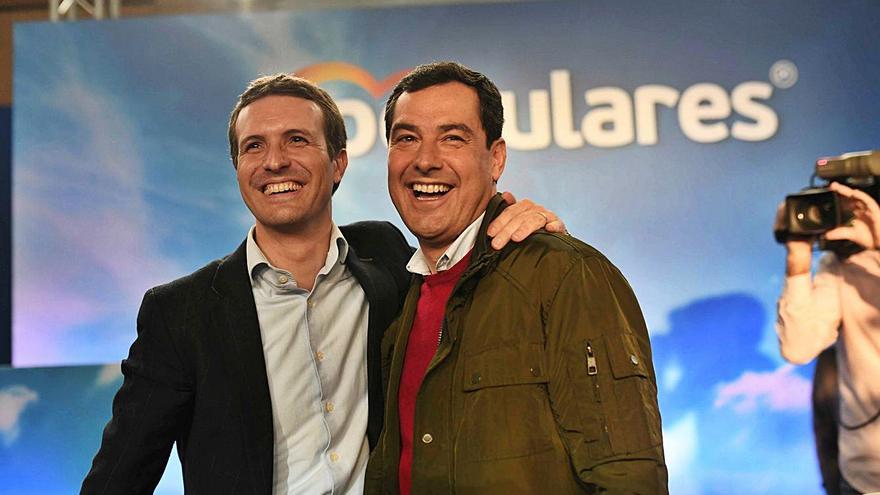 Pablo Casado y Juanma Moreno.