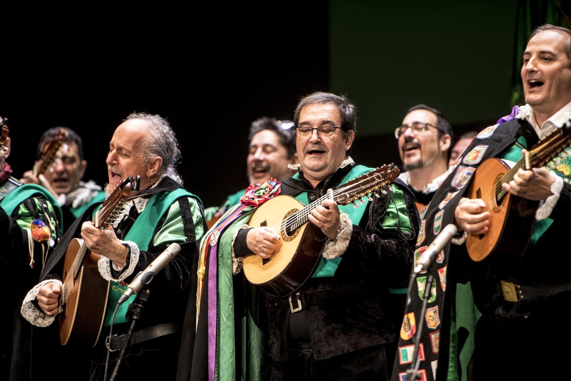 GALERÍA | Así fue el 40 aniversario de la Tuna de Veterinaria en el Gran Teatro de Cáceres