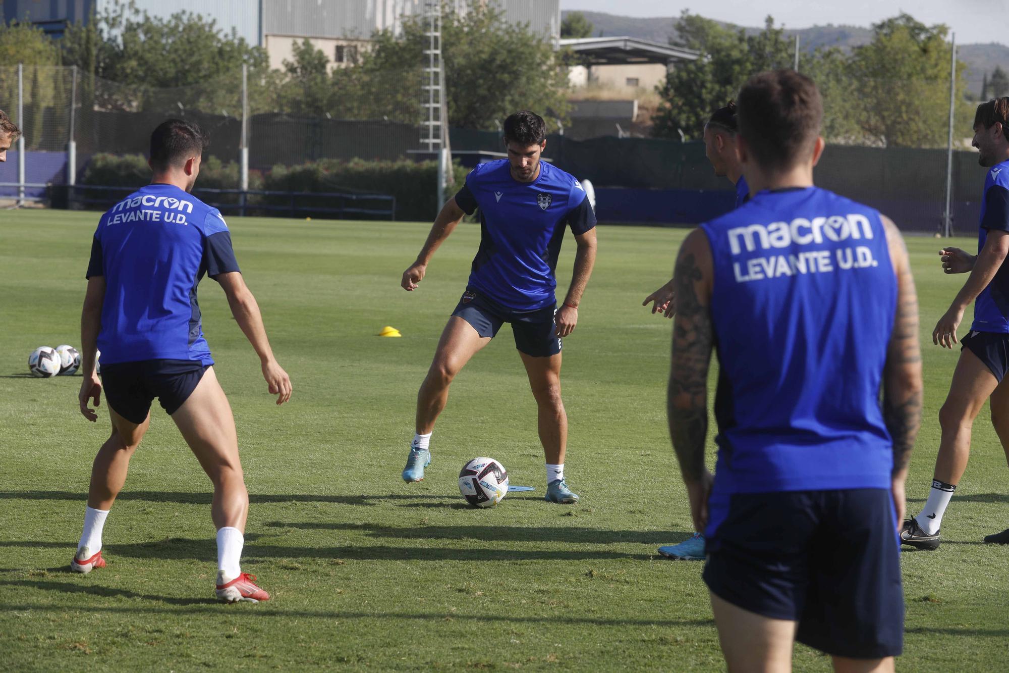 Sesión en Buñol del Levante UD