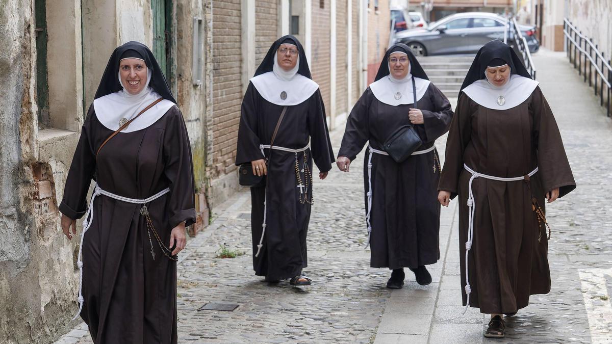 Las exmonjas de Belorado defienden su derecho a vender arte: «Es rastrero que nos acusen»