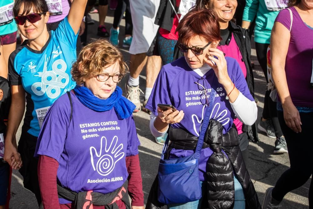 Búscate en la galería de fotos de la Marxa contra la Violencia de Género