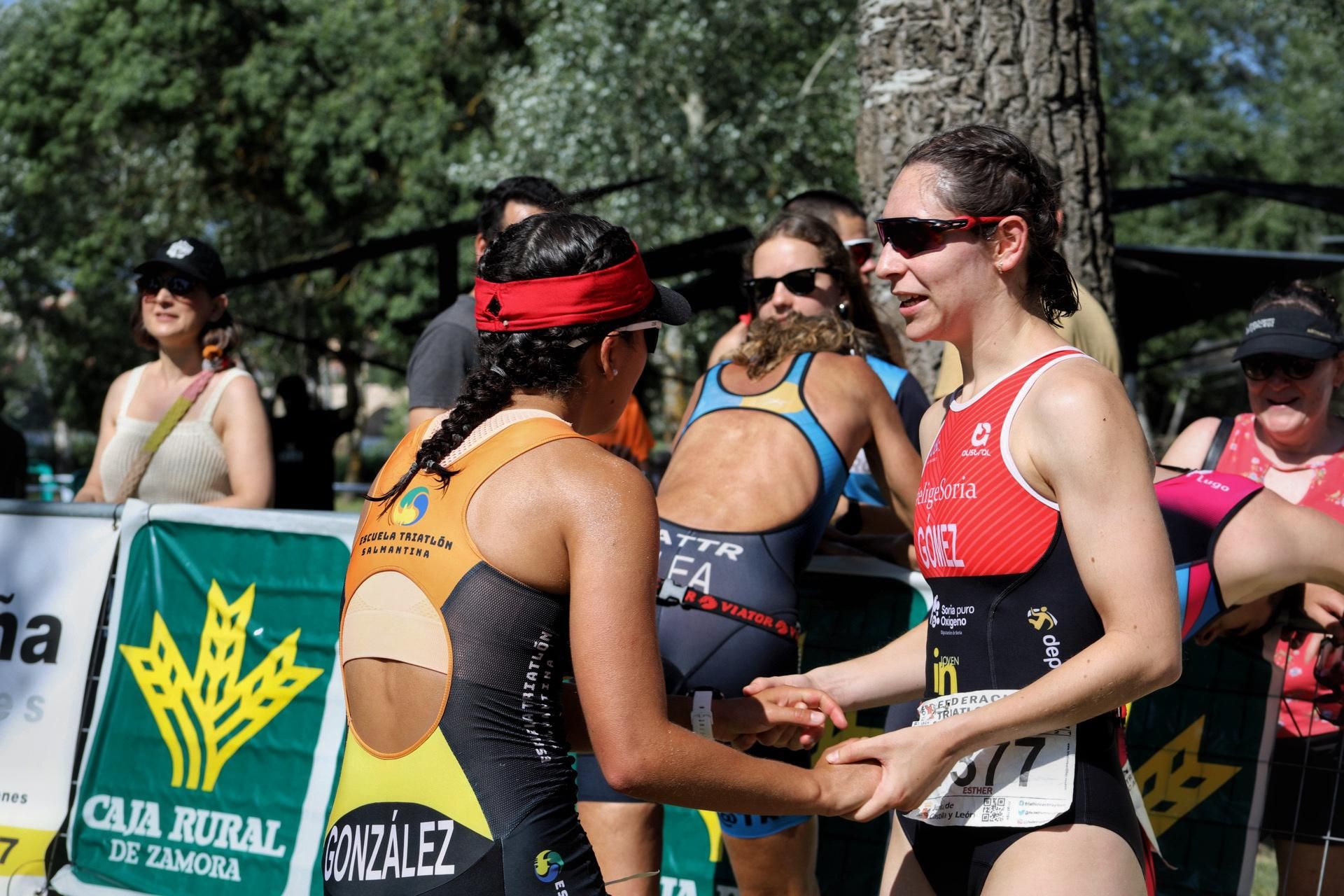 GALERÍA | El Triatlón "Ciudad de Zamora" hace vibrar a la capital del Duero