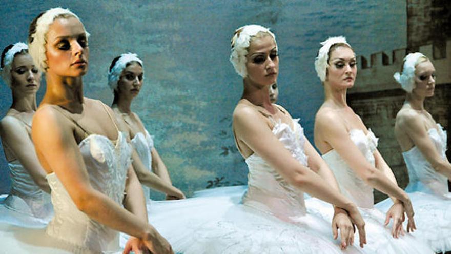 Bailarinas del elenco de la compañía rusa. | LP/DLP