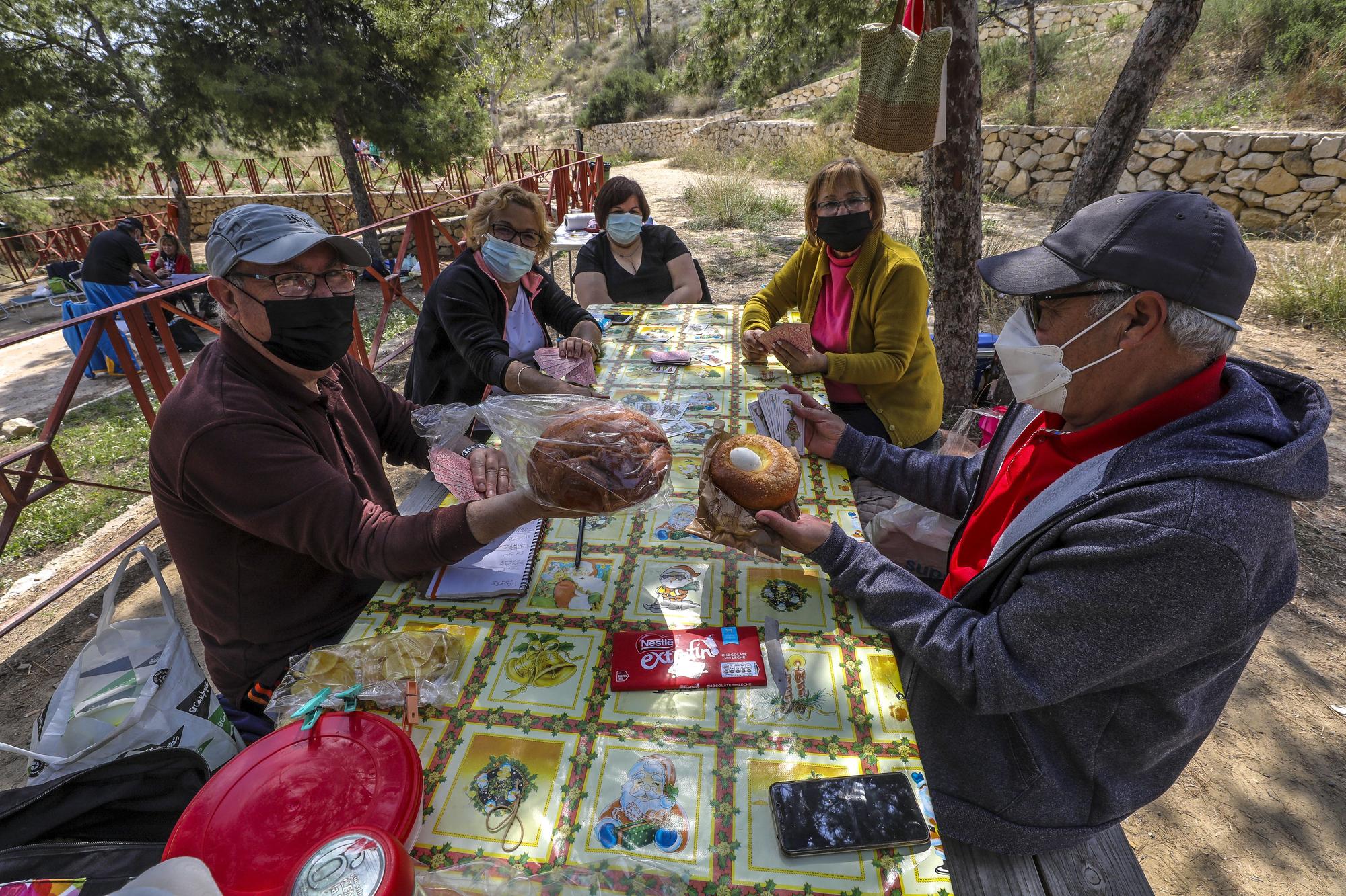 El Pantano de Elche sigue de moda en el Lunes de Mona