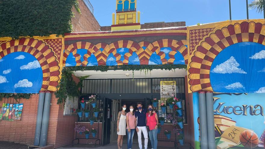 El colegio Eduardo Lucena de Córdoba celebra su propia Feria