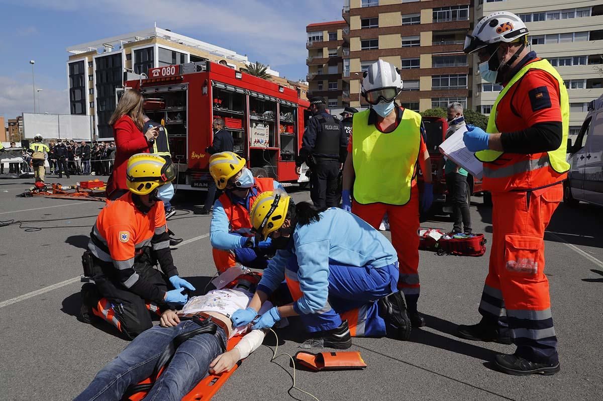 Simulacro de accidente de tráfico en la Diputación de Córdoba