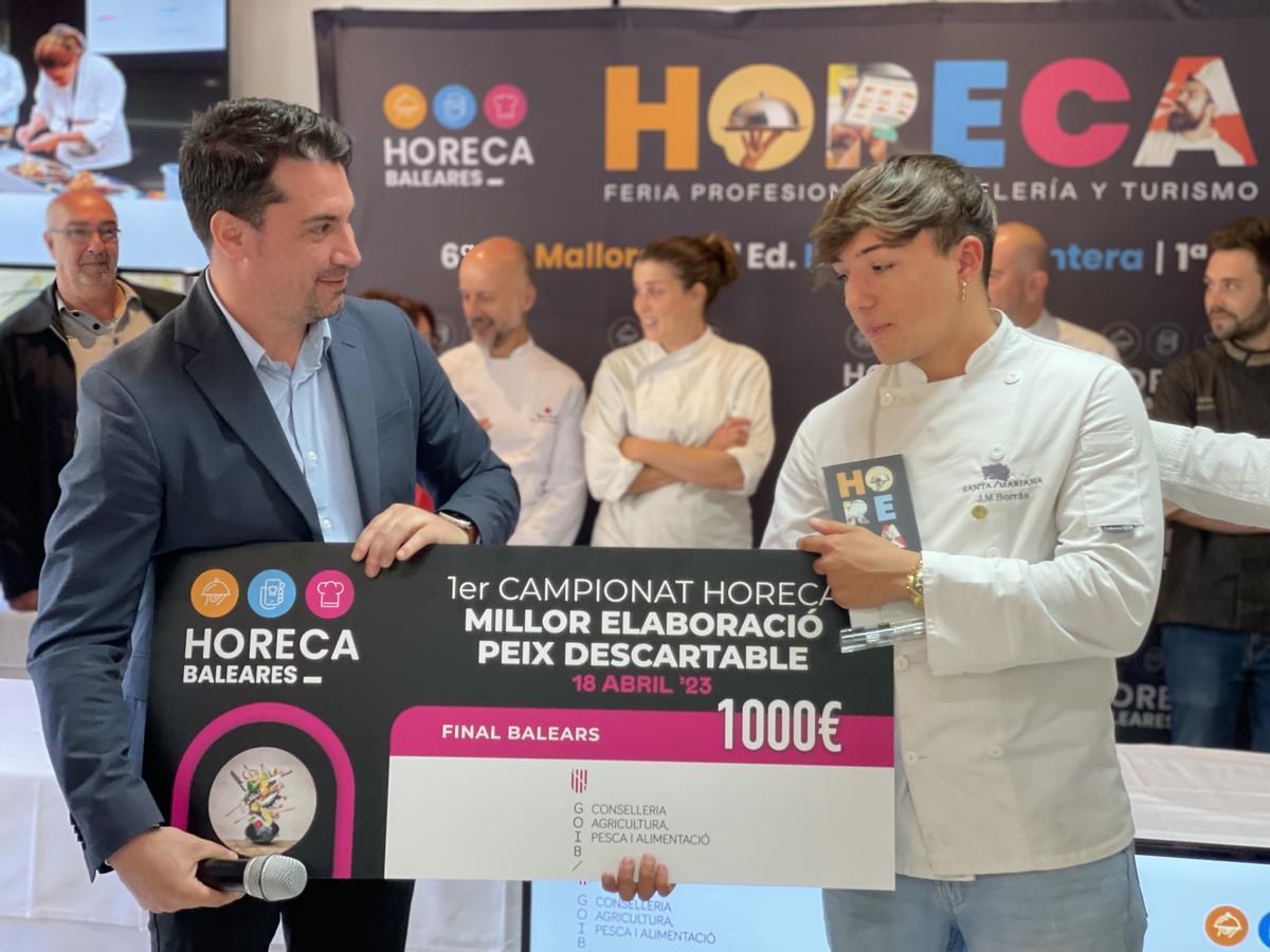 Horeca Balears: El chef menorquín José María Borrás gana el campeonato con el mejor plato elaborado con pescado de descarte