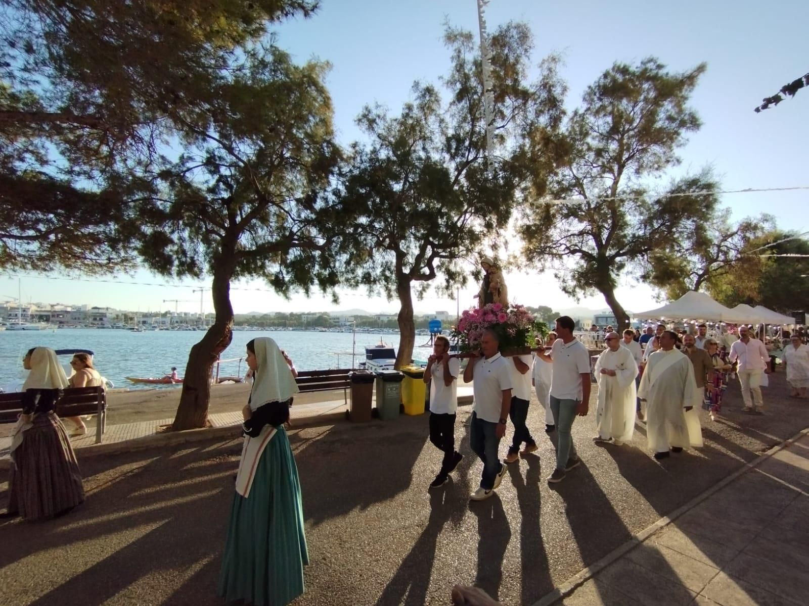 Procesiones marineras de la Mare de Déu del Carme