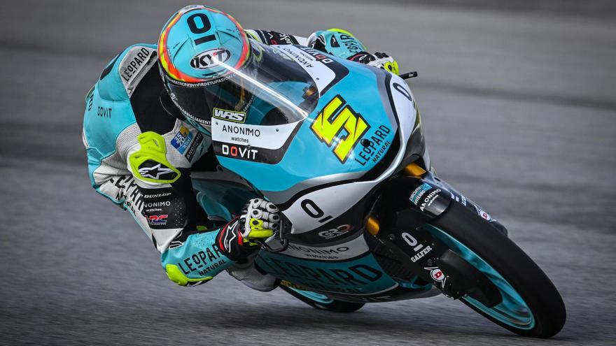 Jaume Masià se pone al frente desde el primer día en Sepang