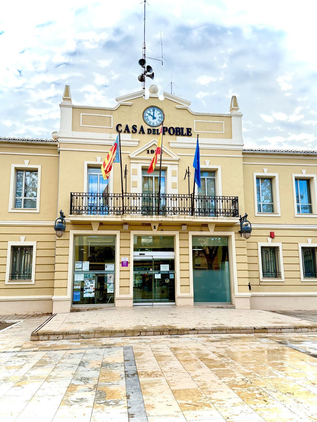 Ayuntamiento de la Pobla de Farnals.