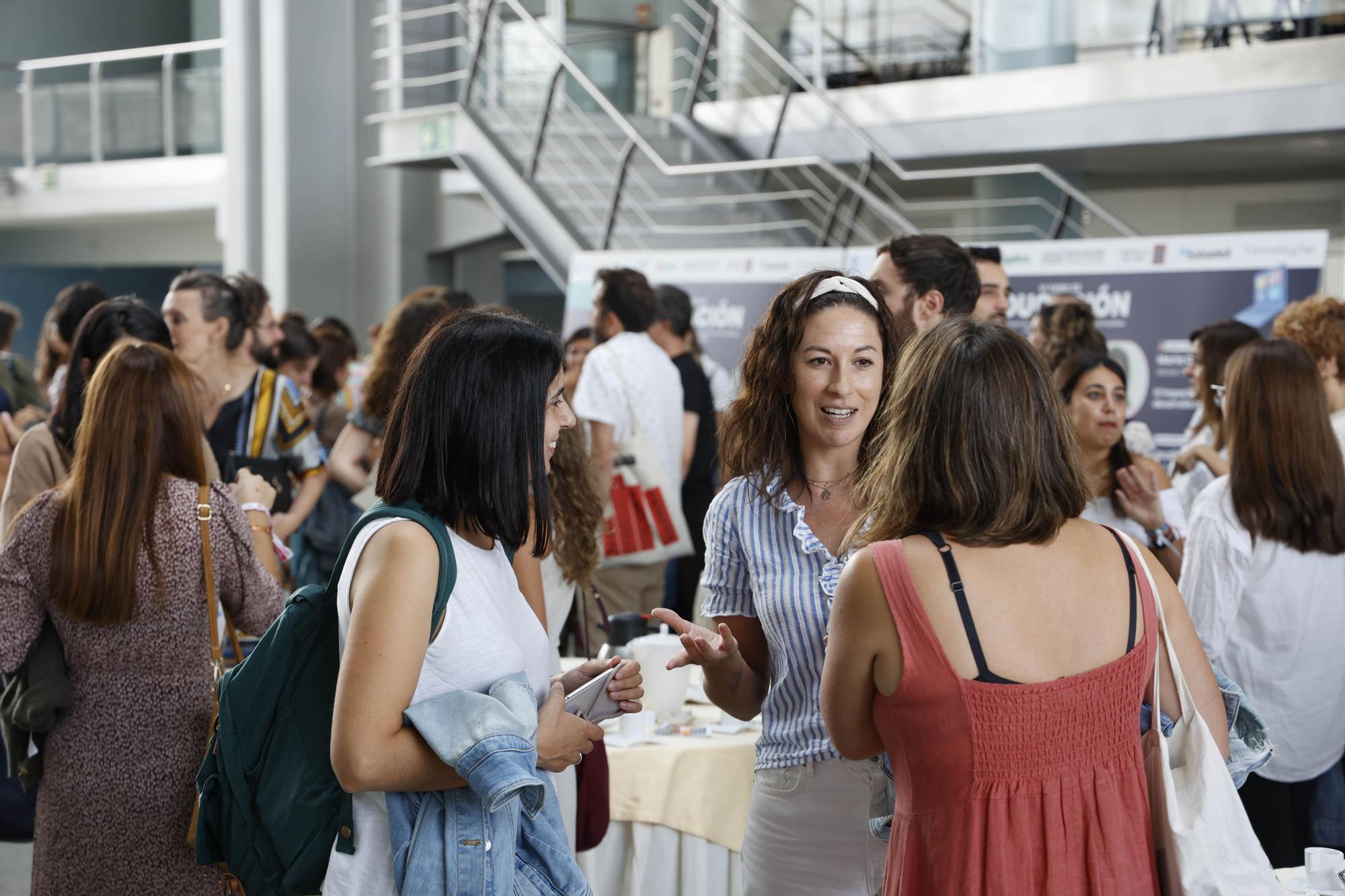 Éxito de participación en el Foro de Educación de FARO: búscate entre los asistentes