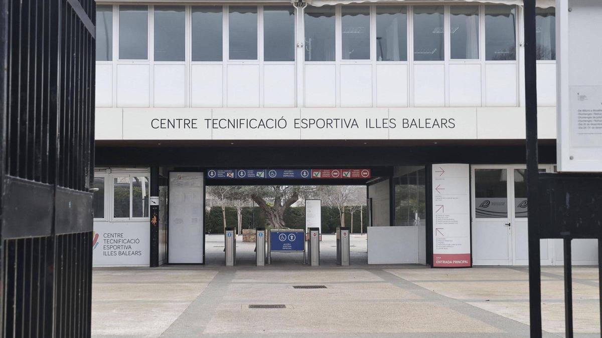 Fachada principal del Centro de Tecnificación de Baleares.