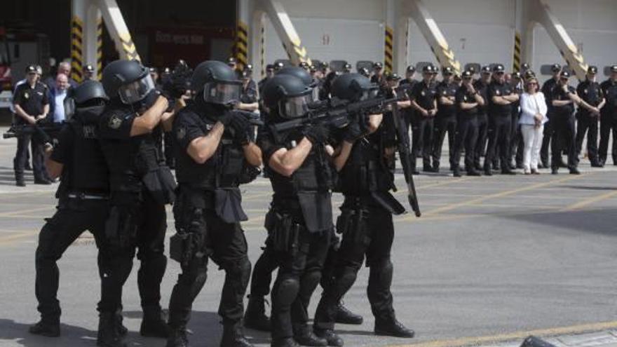 La Policía forma a sus mandos sobre cómo funcionan sus unidades especiales