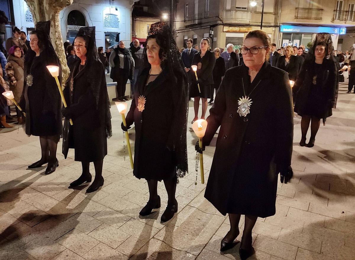 La patrona de Cangas sale en procesión para abrir la Semana Santa