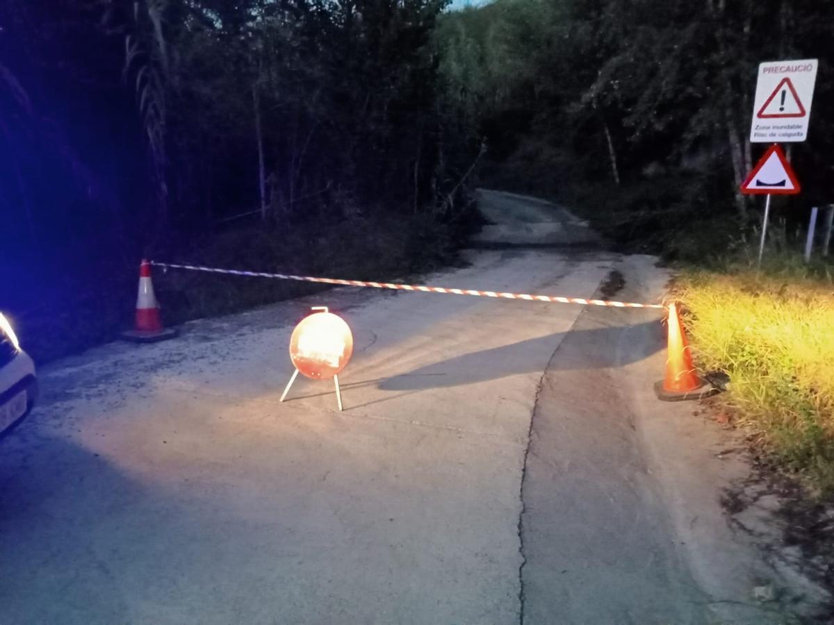 Els Mossos investiguen un robatori de gasoil en un oleoducte del Baix Llobregat