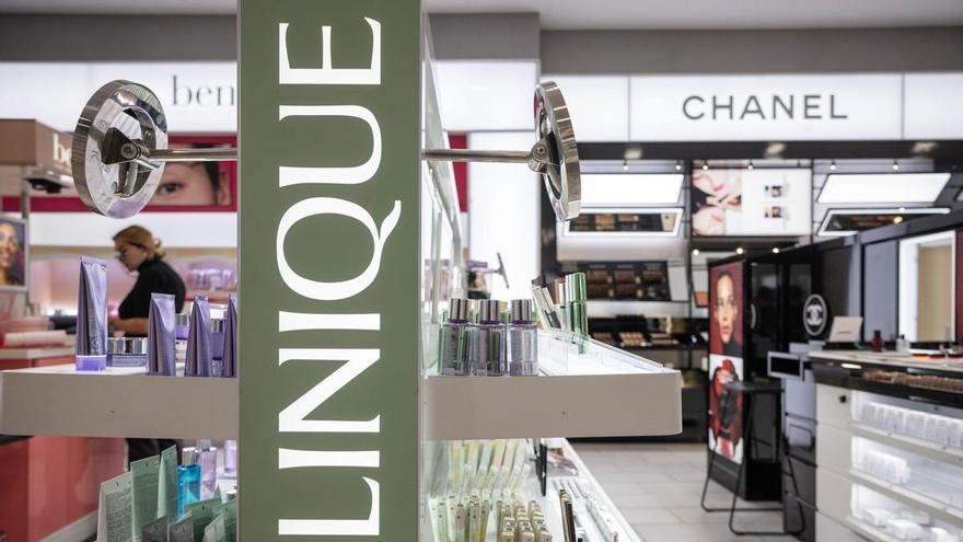 Una opa de Estée Lauder sobre Puig abrirá un baile mundial de fusiones en la industria del lujo
