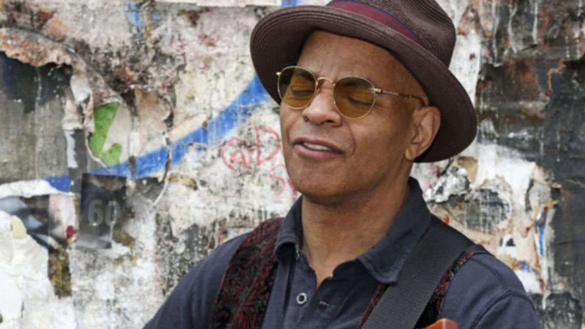 Guy Davis.