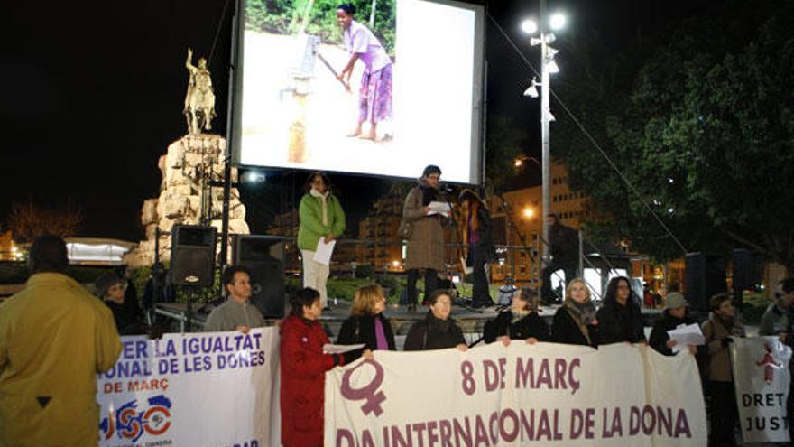 Más de 300 personas se manifiestan en Palma por la igualdad laboral