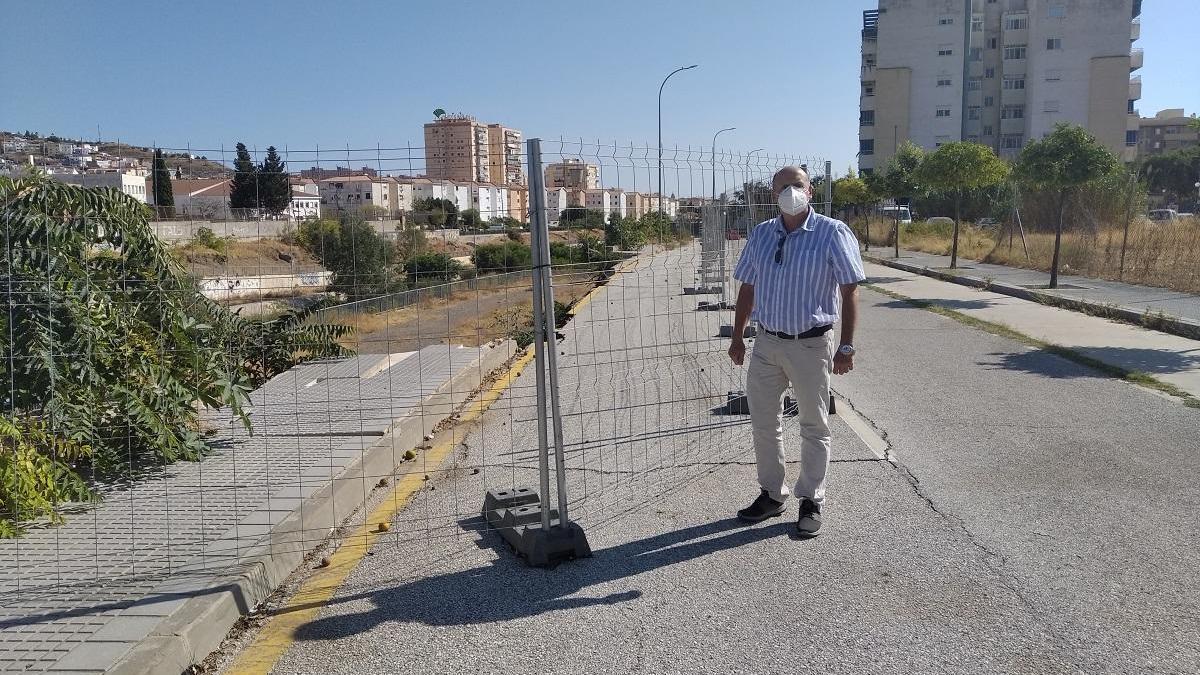 Jesús Manuel López, en la parte cortada al tráfico de la calle Joaquín Gaztambide, esta semana.